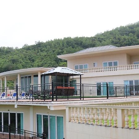 Au Cap Amanda Villa - Best Value Mountain Top Inn מראה חיצוני תמונה