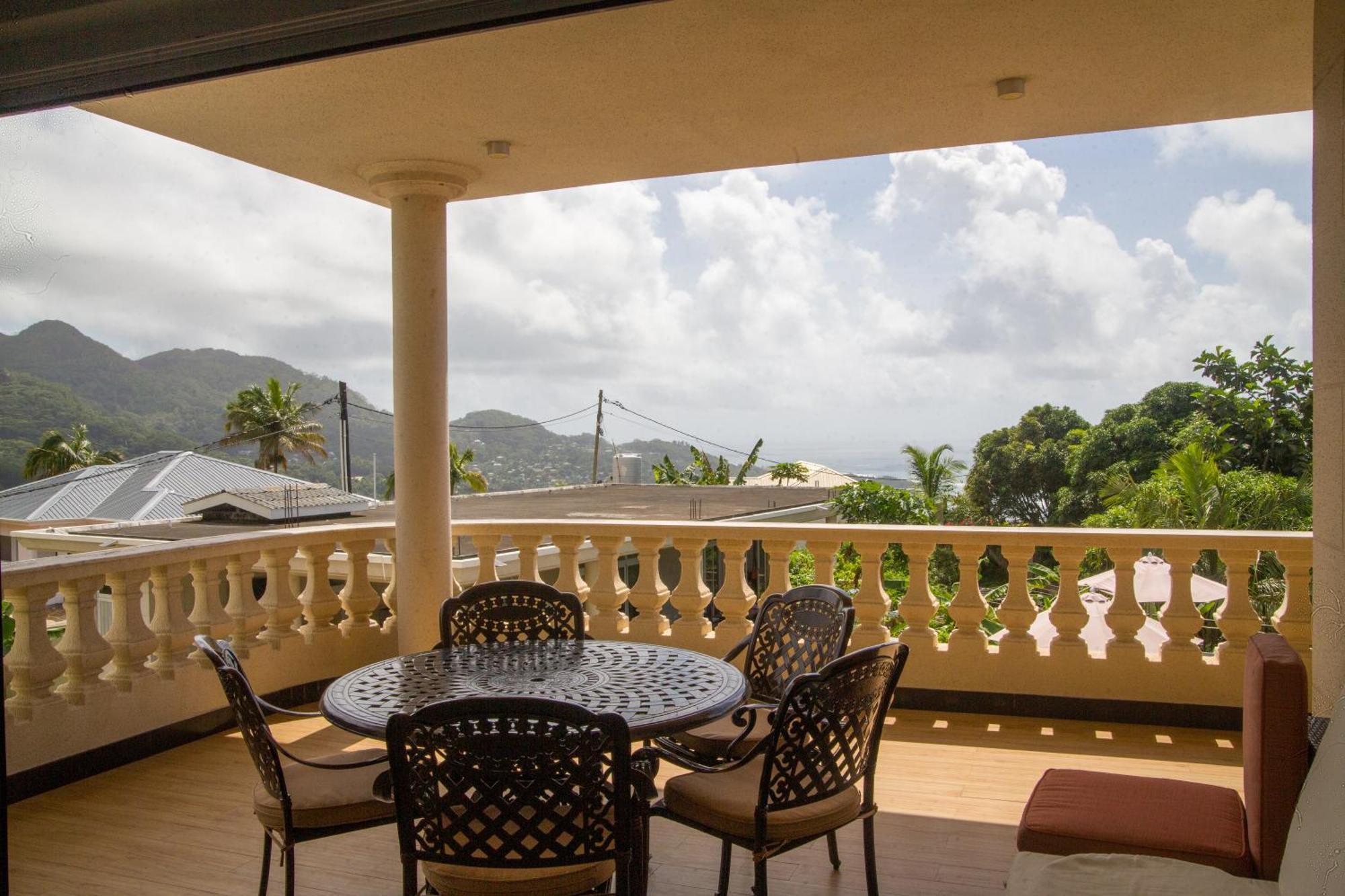 Au Cap Amanda Villa - Best Value Mountain Top Inn מראה חיצוני תמונה